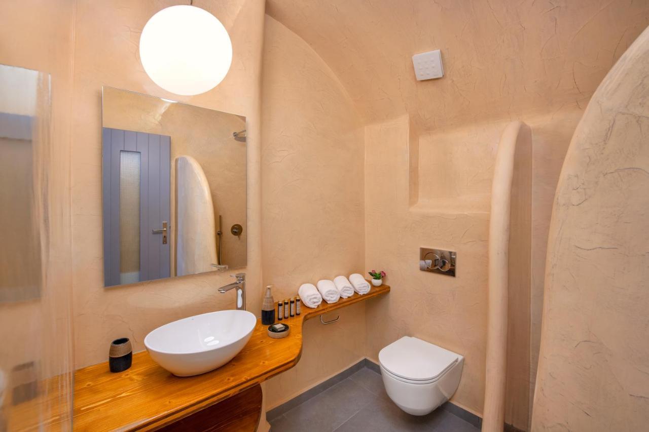 Abasa Suites ثيرا المظهر الخارجي الصورة